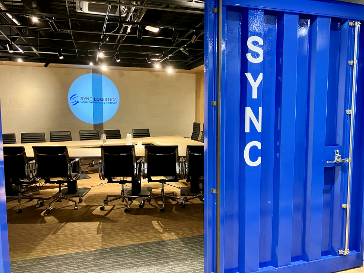 SHINBASHI SQUARE BUILDING（SYNC MAIN OFFICE）