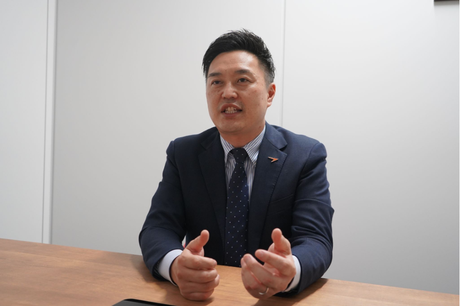 株式会社ビィ・フォアード田中様