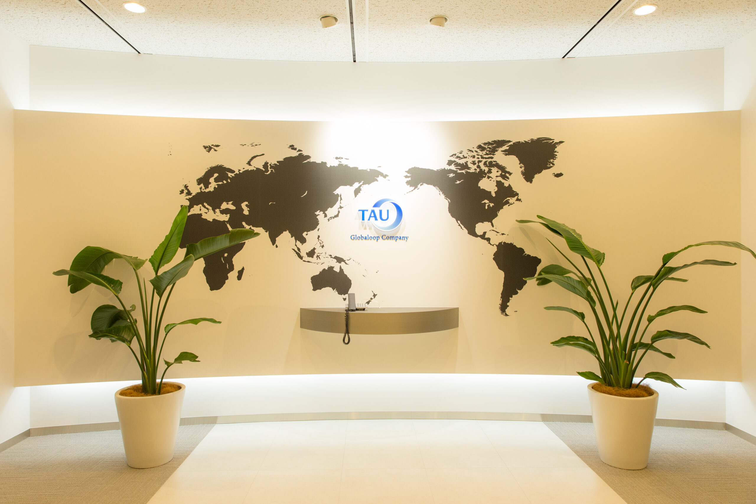 株式会社タウ本社エントランス1